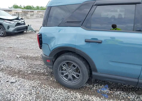 2021 Ford Bronco Sport Big Bend z USA, uszkodzony, nr VIN 3FMCR9B69MRA63172